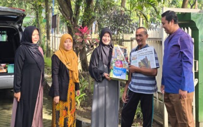 Bakti Ramadan Smanda: SMAN 2 Kota Malang Bagikan 500 Paket Buka Puasa dan 5 Paket Sembako untuk Loper Koran